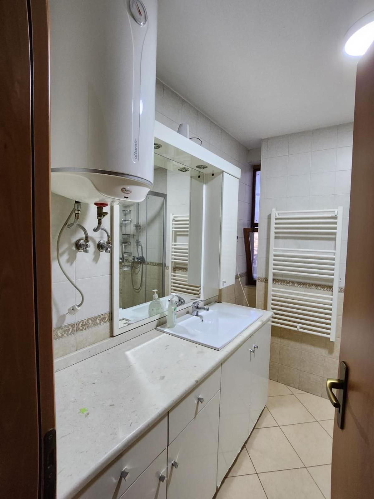 Appartamento Sky Dwelling Tirana Esterno foto