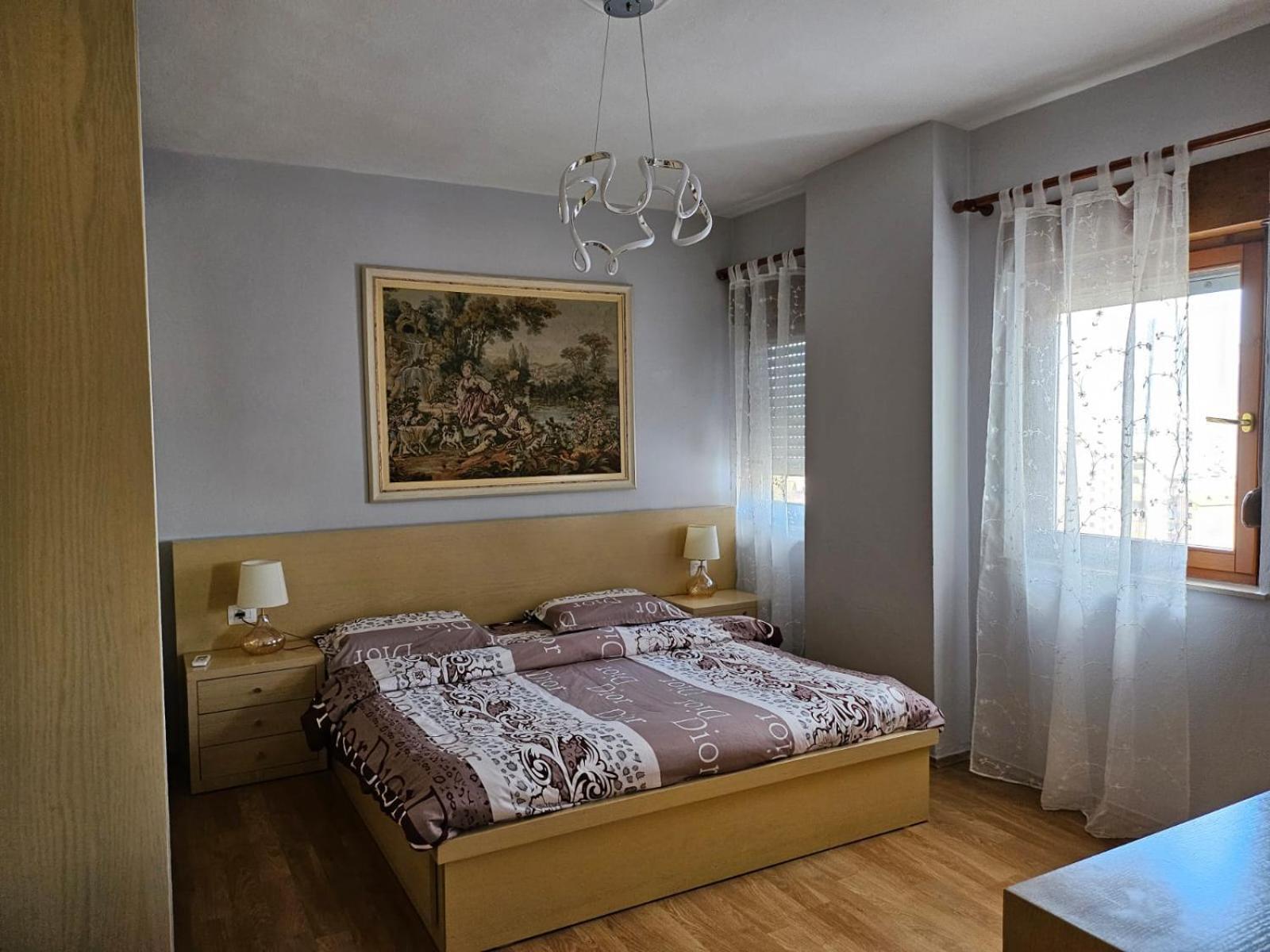 Appartamento Sky Dwelling Tirana Esterno foto